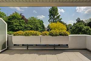 Stilvolle, exklusive 2-3 Zimmer-Wohnung mit EBK, Sonnenterrasse, Pool & Sauna in Krefeld-Bockum – Die vollständige Adresse der Immobilie erhältst du vom Anbieter., 47800 Bockum, Krefeld – Vorschaubild 5