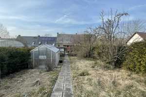 Charmantes Reihenhaus in ruhiger Lage mit moderner Pelletheizung, Garage, Carport & Wintergarten – Vogtlandkreis – Vorschaubild 8