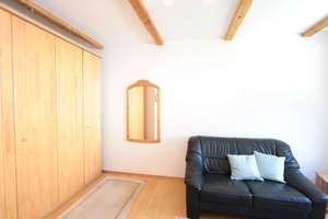 Sonniges Reihenhaus in absolut ruhiger Lage in Puchheim, 5 Zimmer+ Bad+ 2 WCs + Südbalkon+ Südgarten – 82178 Puchheim – Vorschaubild 21