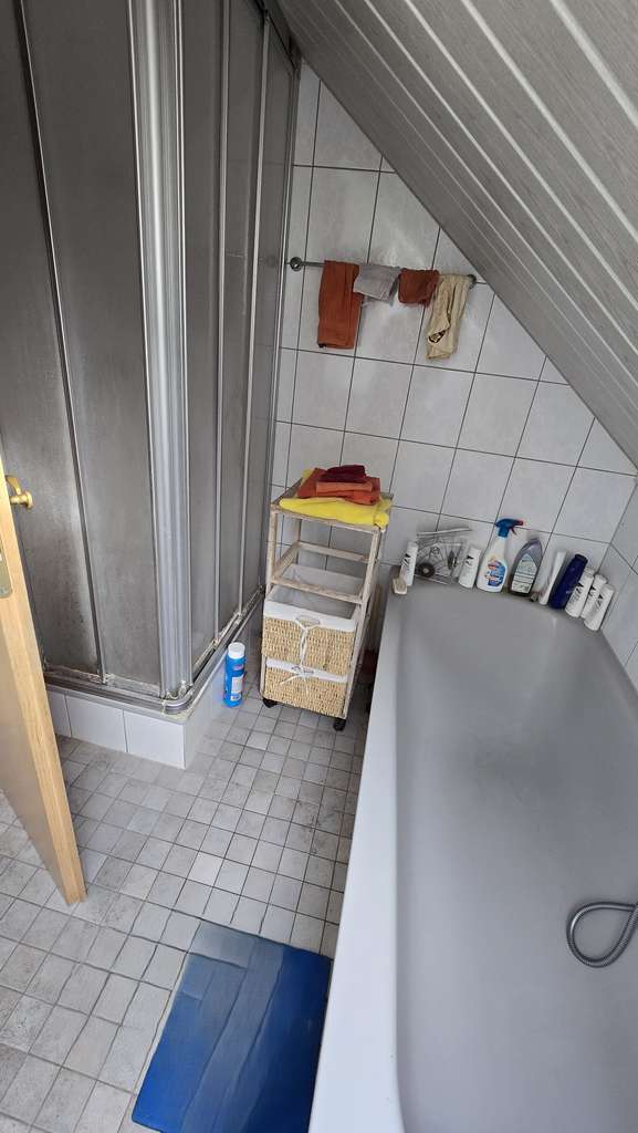 Immobilie in Burgsalach - Schnäppchen: Einfamilienhaus mit 6 Zimmern und Garage nähe Weißenburg i. Bay. - Bild 4