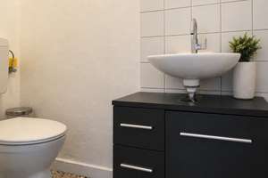 5 Zimmer, Loggia und starke Vermietbarkeit – attraktive Eigentumswohnung in Bremen Blumenthal – Die vollständige Adresse der Immobilie erhältst du vom Anbieter., 28777 Blumenthal (Ortsteil), Bremen – Vorschaubild 5