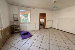 Köln-Sürth sanierungsbedürftiges Einfamilienhaus mit Ausbaumöglichkeiten – Bergstraße 28, 50999 Sürth, Köln – Vorschaubild 8