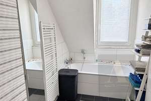Moderne 3-Zimmer-Dachgeschosswohnung im Herzen der Stadt – 79104 Neuburg, Freiburg im Breisgau – Vorschaubild 10