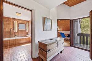 Stadtnah und direkt am Park! Familienheim mit spannender Architektur, 7 Zimmern und Garten – Die vollständige Adresse der Immobilie erhältst du vom Anbieter., 93051 Großprüfening-Dechbetten-Königswiesen, Regensburg – Vorschaubild 18