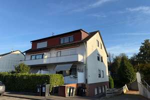 Wiesbaden-Medenbach: Gepflegte 3-ZKBB Eigentumswohnung mit Stellplatz – ideal für Kapitalanleger – Die vollständige Adresse der Immobilie erhältst du vom Anbieter., 65207 Medenbach, Wiesbaden – Vorschaubild 2