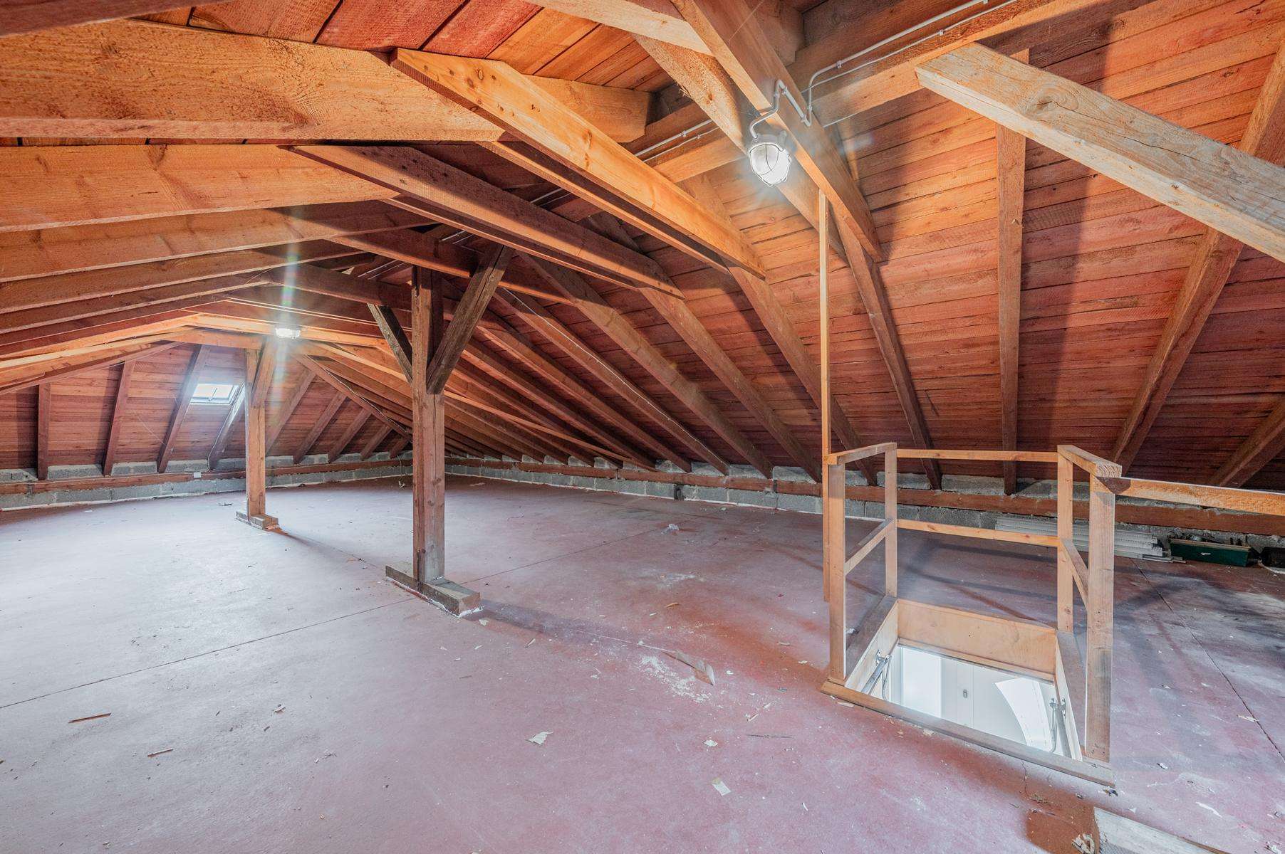 Immobilie in Altweidelbach - Großzügiger Bungalow mit Garage, möglicher Einliegerwohnung und pflegeleichter Grünfläche - Bild 21