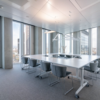 Wunderschön eingerichtete Büroräume für 4 Personen in Spaces Tower One