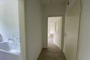 Renovierte, gemütliche 2,5 Raum Wohnung mit kleinem Balkon sucht neuen Bewohner! – Im Westerbruch 50, 45327 Essen – Vorschaubild 5