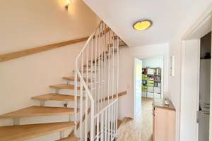 142 m² Wohn- & Nutzfläche – Familienfreundliches Reihenhaus in direkter Feldrandlage – Die vollständige Adresse der Immobilie erhältst du vom Anbieter., 81829 Trudering-Riem (Ortsteil), München – Vorschaubild 11