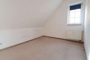 Balkon, TG-Stellplatz, Aufzug - Helle 3-Zimmer-Maisonette Baujahr 98 mit Tageslichtbad und Parkett! – Bärengasse a.A., 7747 Lobeda-Altstadt, Jena – Vorschaubild 18
