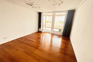*Reserviert* OlyDorf: Schöne u. hoch gel. 100 m² 3-Zi.-Terrassenwohnung m. begehrtem Schnitt u. AC – Straßbergerstr. 4, 80809 München – Vorschaubild 9