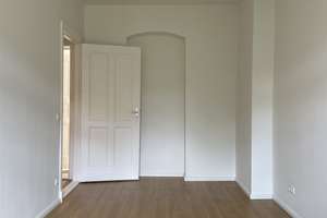 Modernisierte 3 Zimmer Wohnung mit Einbauküche und Balkon – Lynarstr. 25, 13585 Spandau (Ortsteil), Berlin – Vorschaubild 8