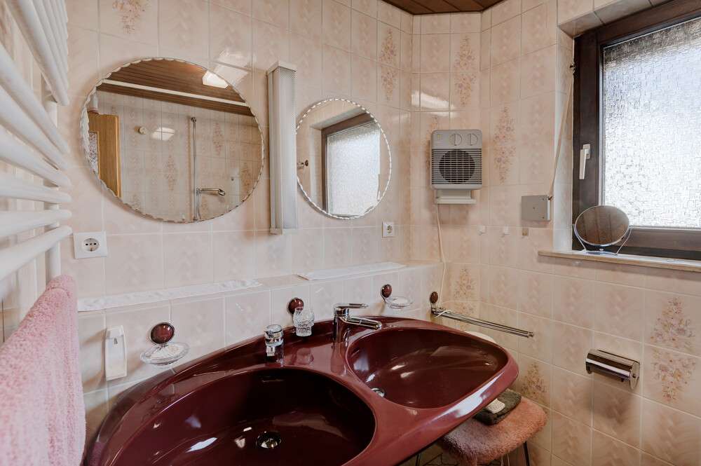 Immobilie in Herbertingen - Wohnen in Herbertingen: Gepflegtes Haus mit großem Garten und Garage! - Bild 15