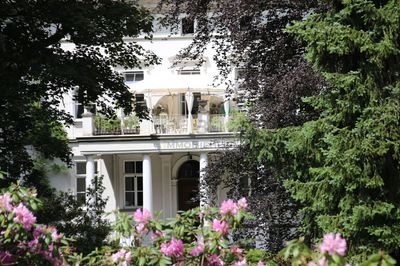 ​Heritage an der Wupper: Einzigartiges Park-Anwesen im neoklassizistischen Glanz
