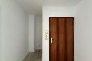 Helle 2,5-Zi.-Wohnung mit  Balkon, EBK u. Tiefgaragenstellplatz; Elmschenhagen-Süd – Reichenberger Allee 35-41 (hier: 35), 24146 Elmschenhagen, Kiel – Vorschaubild 5