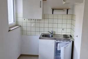 Kleine ruhige 1-ZW mit MiniKüche Frauenland Nähe Hubland Uni – Händelstraße 27, 97074 Würzburg – Vorschaubild 2