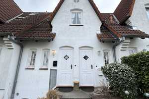 ++ WOHNEN AN DER OSTSEE ++ Strandnahes Reihenhaus mit Sonnen-Terrasse! – Ostholstein (Kreis) – Vorschaubild 3