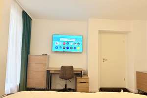 Exklusives Saniertes Möbliertes 2-Zi.-Apartment im EG in Erlangen Zentrum – Marquardsenstr. 5, 91054 Markgrafenstadt, Erlangen – Vorschaubild 2