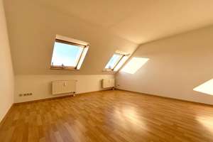 Gablenz • Eigentumswohnung • Balkon • Dachgeschoss • zur Selbstnutzung • Kauf – Die vollständige Adresse der Immobilie erhältst du vom Anbieter., 9126 Gablenz, Chemnitz – Vorschaubild 4