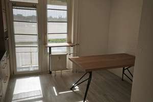 Wohnen mit Charakter: 2,5-Zimmer-Wohnung in Uerdingen – Mauritzstr. 71, 47829 Uerdingen, Krefeld – Vorschaubild 3
