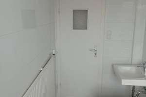 3 NKM frei bei Anmietung ! Schöne renovierte 3 Zimmer Dachgeschoss Wohnung in Duisburg zu vermieten – Beecker Str. 252, 47167 Alt-Hamborn, Duisburg – Vorschaubild 9