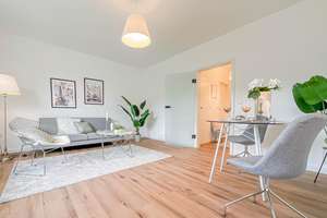 Moderne & frisch renovierte 2-Zimmer Wohnung mit Balkon & Stellplatz in Hamburg-Schnelsen – Die vollständige Adresse der Immobilie erhältst du vom Anbieter., 22457 Schnelsen, Hamburg – Vorschaubild 1