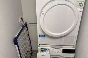 2-Zimmer-Wohnung mit großzügiger Wohnküche, Kaminofen & hochwertigem Bad – Gelnhäuser Straße 29a, 63607 Wächtersbach – Vorschaubild 5