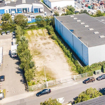 Freifläche/Außenlager in Hülsdonk | umzäunt | flexible Nutzungsmöglichkeiten | RUHR REAL