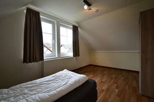 Freistehendes 4-Personen-Ferienhaus mit neuer Küche und 2 Bädern im Ferienresort Cochem (3553) – Am Kellerborn 1-610, 56814 Ediger-Eller – Vorschaubild 15