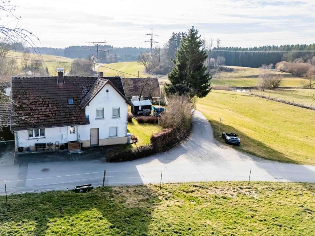 Immobilie in Bad Wurzach - Bad Wurzach – kleines, renovierungsbedürftiges Haus für den handwerklich Begabten… - Bild 2