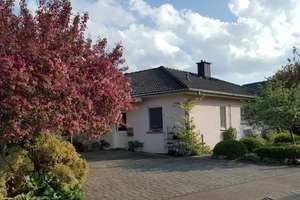 Ebenerdig Wohnen im energieeffizienten Winkelbungalow, terrassiertes Südgrundstück, schöner Garten – Die vollständige Adresse der Immobilie erhältst du vom Anbieter., 54472 Longkamp – Vorschaubild 22