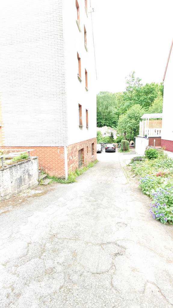 Immobilie in Ennepetal - Mehrfamilienhaus mit 7 Wohnungen + Eine Wohnung/Büro und Lager im UG + 7 Garagen in Ennepetal - Bild 4