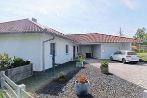 Bungalow mit zusätzlichem Grundstück in sehr ruhiger Siedlungslage in Ruhstorf an der Rott – Die vollständige Adresse der Immobilie erhältst du vom Anbieter., 94099 Ruhstorf an der Rott – Vorschaubild 5