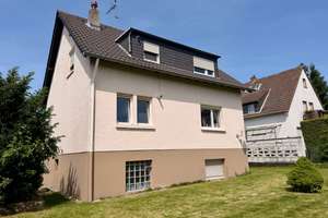 Lengsdorf: Gut vermietetes 4-Parteienhaus mit großem Grundstück – Die vollständige Adresse der Immobilie erhältst du vom Anbieter., 53127 Lengsdorf, Bonn – Vorschaubild 2