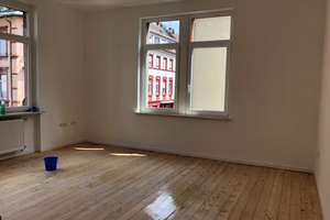 Komplett sanierte Altbauwohnung mit großer Wohnküche in renoviertem Altbau! – 68169 Neckarstadt-West, Mannheim – Vorschaubild 3