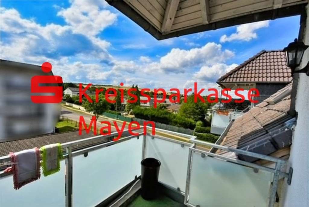 Immobilie in Polch - Attraktive Dachgeschosswohnung mit Studio und Balkon – Solide Kapitalanlage - Bild 0