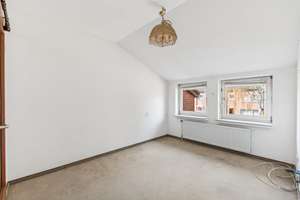 LENAU - Wohnen mit Raumgefühl: Großzügiges Split-Level-Haus mit Galerie & Kamin – Die vollständige Adresse der Immobilie erhältst du vom Anbieter., 30627 Groß-Buchholz, Hannover – Vorschaubild 14