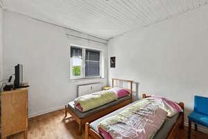 8-Familienhaus – leerstehend und flexibel nutzbar in Duisburg-Beeck – Die vollständige Adresse der Immobilie erhältst du vom Anbieter., 47139 Beeck, Duisburg – Vorschaubild 6