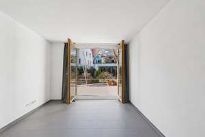 Familienglück im Zentrum – Modernes Stadthaus mit 6 Zi., Terrasse & Dachbalkon | Reutlingen – Die vollständige Adresse der Immobilie erhältst du vom Anbieter., 72764 Reutlingen-Mitte, Reutlingen – Vorschaubild 5