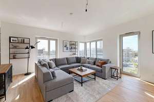 Traumhaftes 4-Zimmer-Penthouse mit Balkon, Design-Küche und TG-Stellplatz mit Wallbox – 14469 Bornstedt, Potsdam – Vorschaubild 2