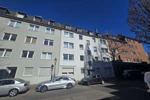 Zum 15.06: Sanierte 2-Zimmer-Wohnung mit Balkon, neues Bad