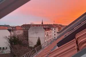 Gemütliche 2-Raum-Dachgeschosswohnung mit Dachloggia in Leipzig – – Die vollständige Adresse der Immobilie erhältst du vom Anbieter., 4315 Neustadt-Neuschönefeld, Leipzig – Vorschaubild 8