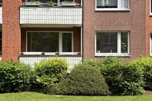 Küche einbauen und einziehen oder gut vermieten! Erdgeschoss-Wohnung in sehr gepflegter Wohnanlage.