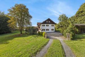 Wunderschöne Alleinlage mit Traumgrundstück! – Die vollständige Adresse der Immobilie erhältst du vom Anbieter., 84347 Pfarrkirchen – Vorschaubild 1