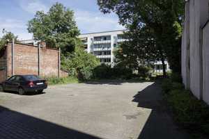 ALTBAU-WOHNUNG (DG) FÜR NEUE MIETER MIT JUNGEN IDEEN! – Magdeburger Allee 108, 99086 Erfurt – Vorschaubild 2