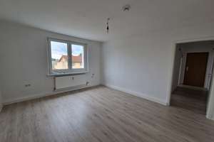 Schicke 2 Zimmerwohnung mit Tageslichtbad in der 1. Etage – Lindenstraße 37, 6386 Osternienburg – Vorschaubild 3