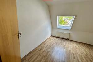 Schöne, sonnige Maisonettewohnung im Mehrfamilienhaus mit Erzgebirgsblick in Hohenstein-Ernstthal – Ottostraße 16, 9337 Hohenstein-Ernstthal – Vorschaubild 13