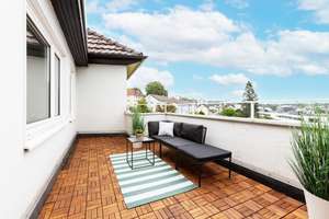 Bezugsfertige Dachterrassenwohnung – komplett modernisiert, sofort einziehen und wohlfühlen. 
