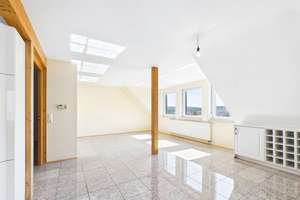 Wohnen mit Horizont und Raum für Individualität: Maisonettewohnung in begehrter Lage Stuttgarts! – 70192 Lenzhalde, Stuttgart – Vorschaubild 3
