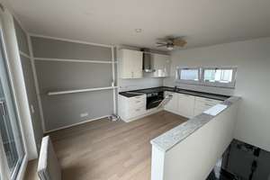 Exklusive 2-Zimmer Teilmöblierte Penthaus Wohnung mit Dachterrasse, EBK, Aufzug und TG-Stellplatz  – Die vollständige Adresse der Immobilie erhältst du vom Anbieter., 85053 Südost, Ingolstadt – Vorschaubild 4